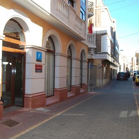 Pension Encarna Vargas La Union Exterior photo